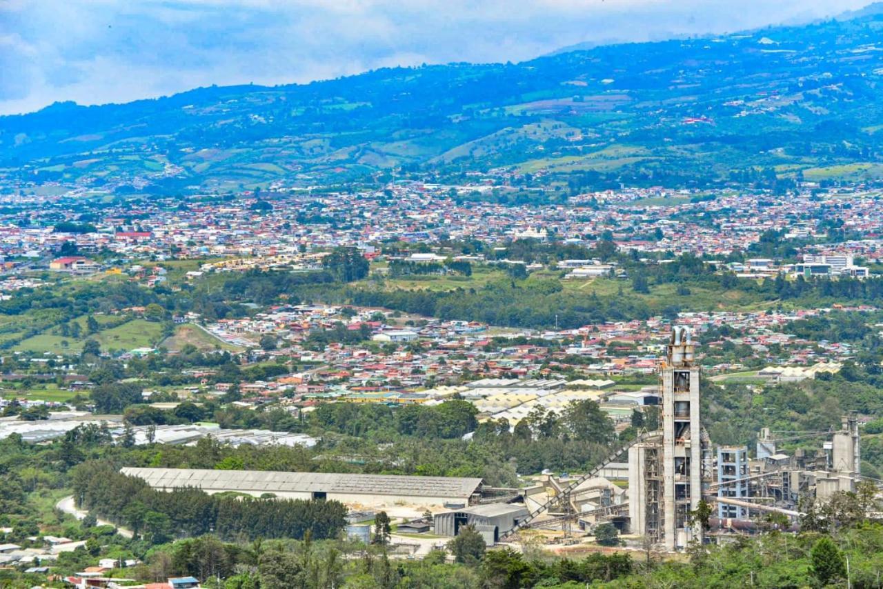 Cabañas Cerro Verde Lodge y Spa Cartago Exterior foto